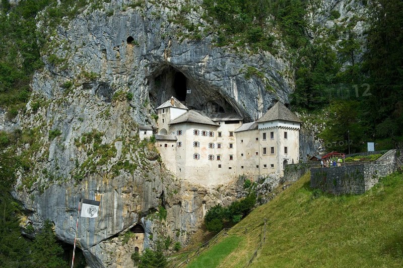 Predjama Castle