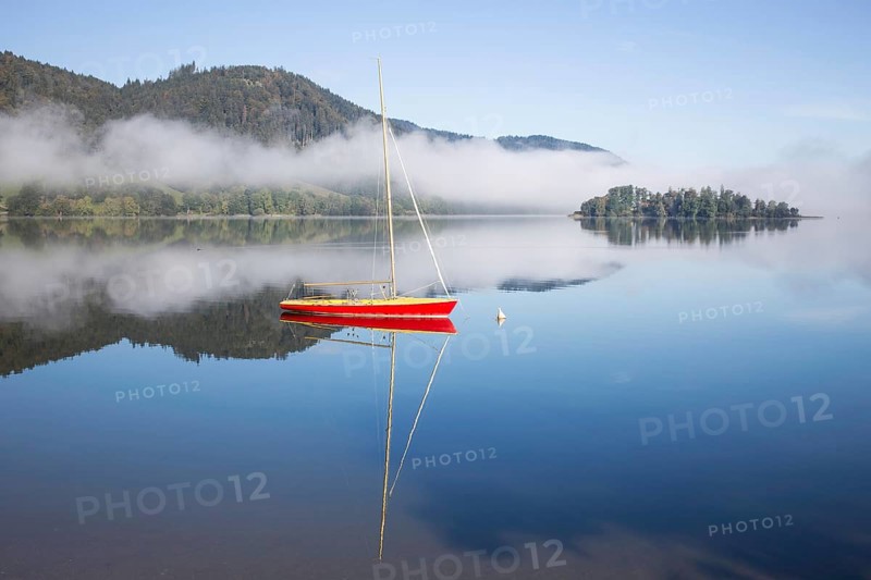 Boat on the lake
