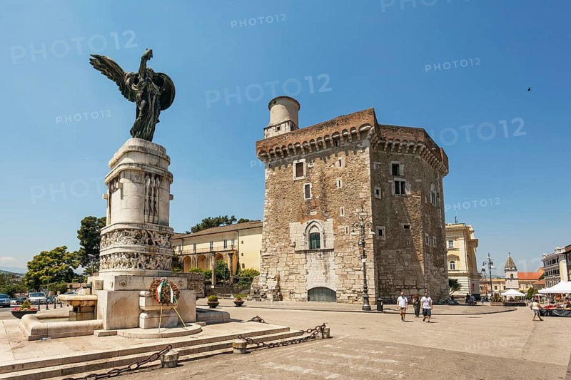 Monumento ai Caduti (World War One Monument)