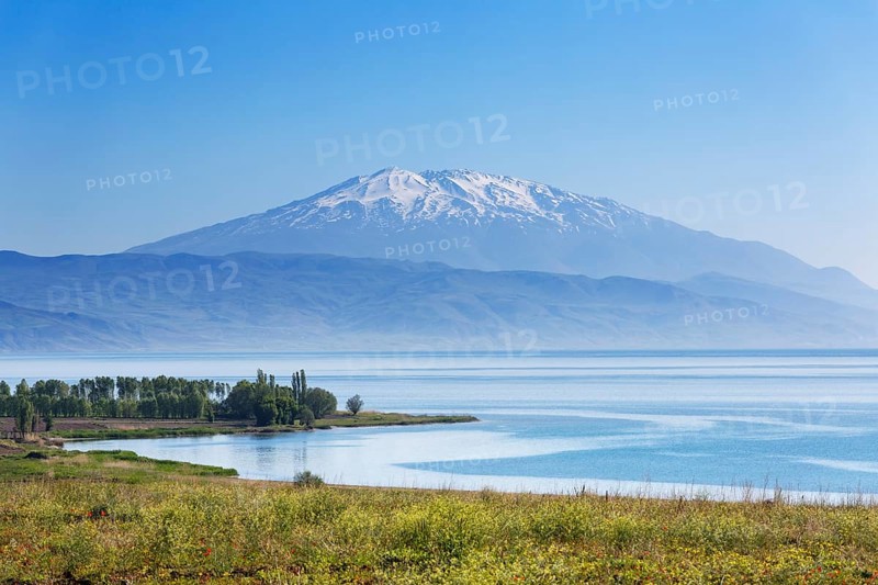 The Volcano Mount Suphan or Suphan Dagi