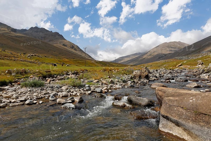 Brook on Ovit Pass