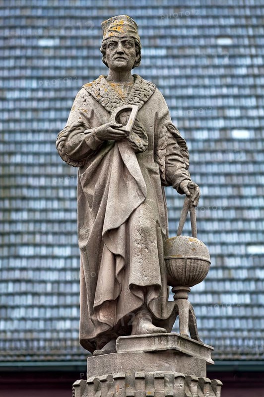 Monument to Johann Muller called Regiomontanus
