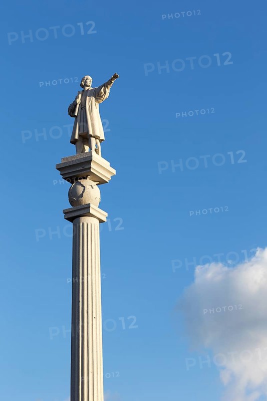 Columbus Monument