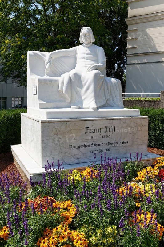 Franz Liszt marble monument by A. Jaray