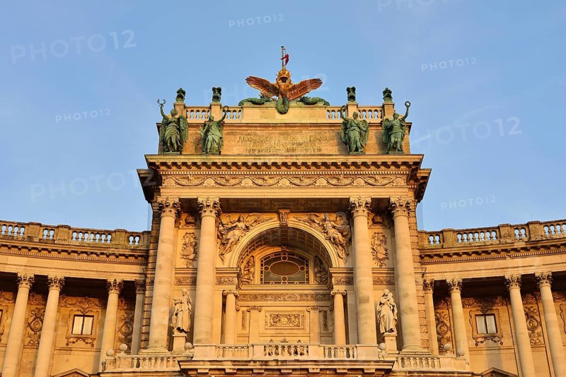 Hofburg Palace at Heldenplatz square in the evening light