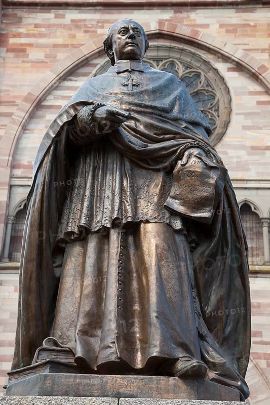 Statue