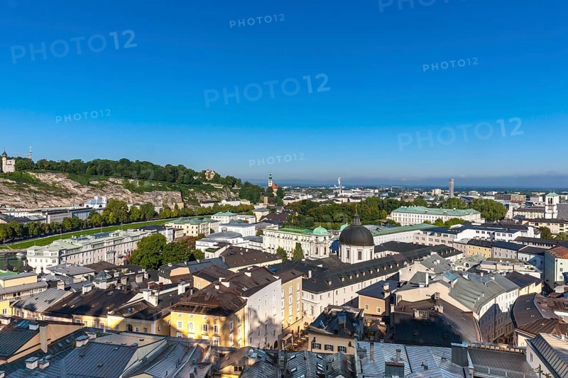 View from the Kapuzinerberg on the Neustadt with Church of the Holy Trinity