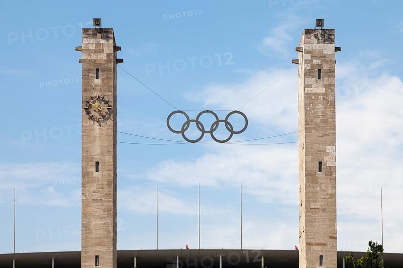 Towers with Olympic rings