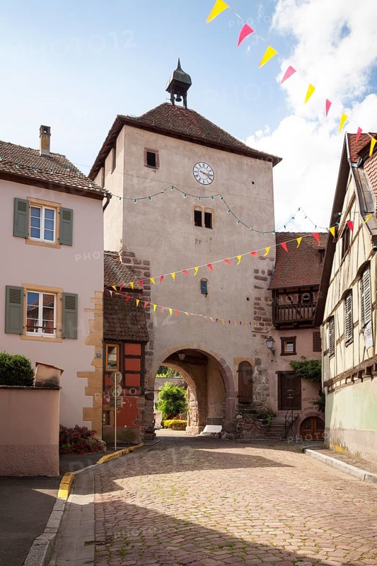 Town gate at the Place de la Cathedrale