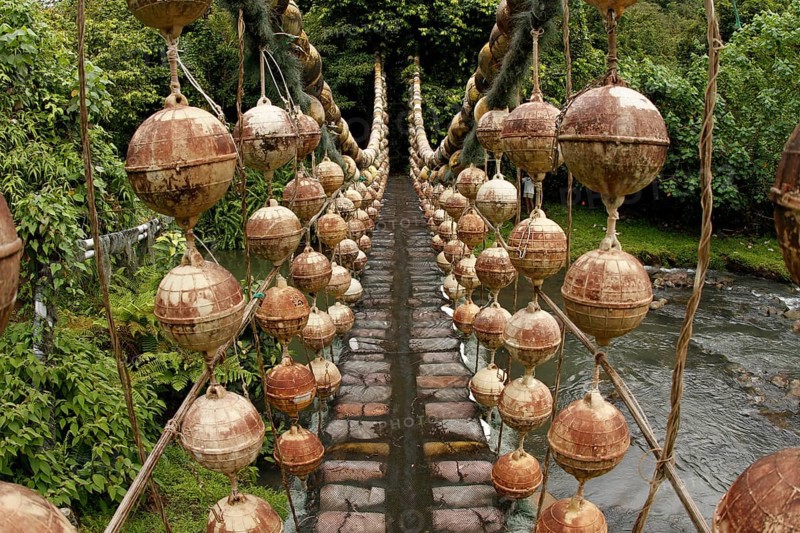 Suspension bridge made from ship ropes and buoys