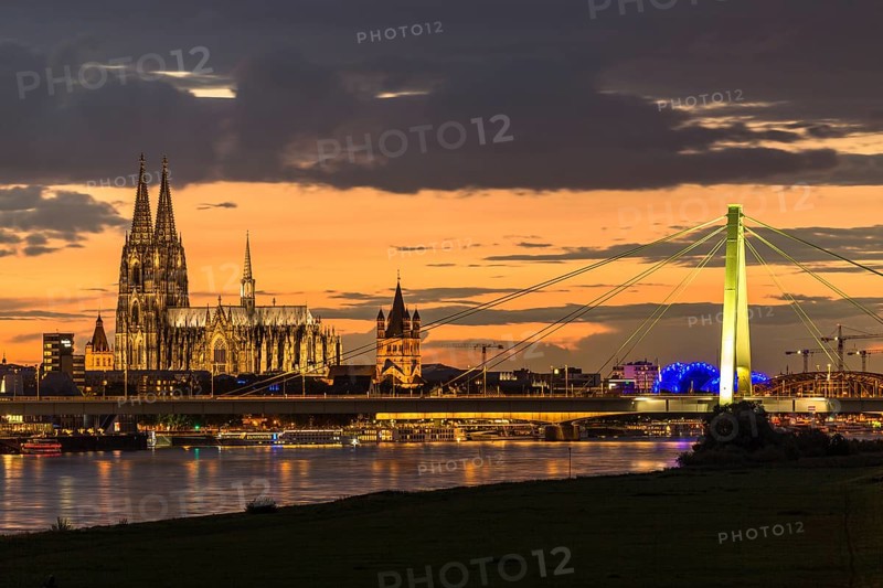 Panoramic view of the Rhine with Cologne Cathedral