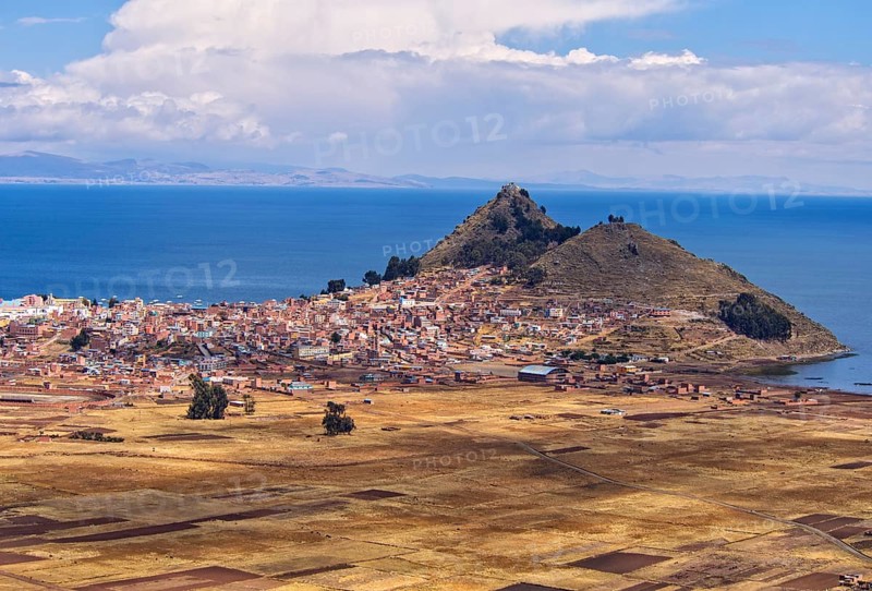 The town of Copacabana on the shores of the lake Titicaca