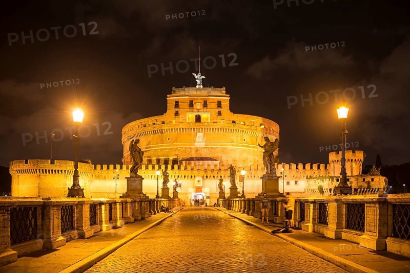 Ponte Sant'Angelo and Castel Sant'Angelo at night