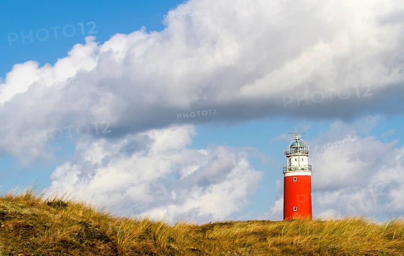 Eierland Lighthouse with dunes