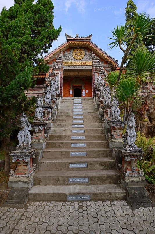 Access stairs