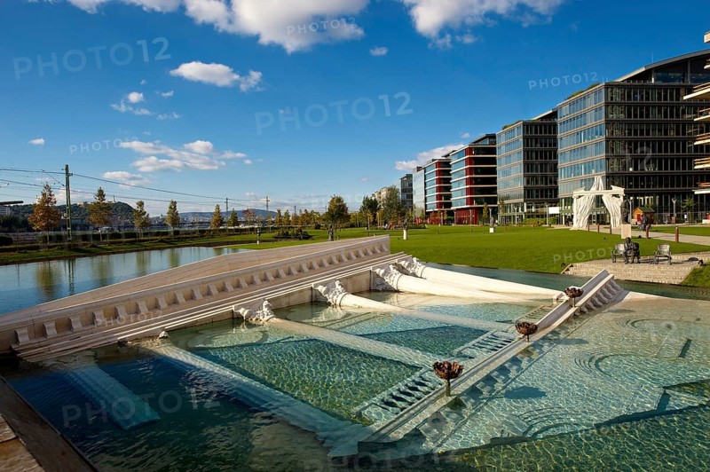 Lechner Odon Fasor business park and financial centre