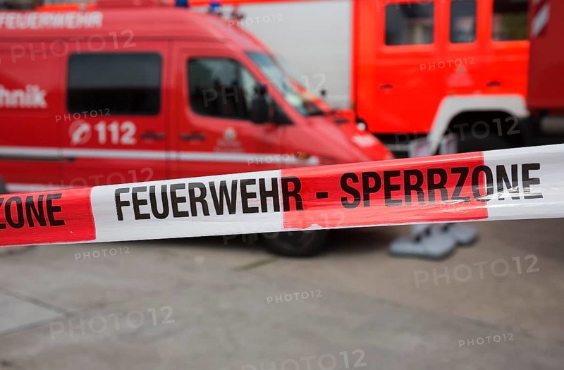 Barrier tape with the inscription Berlin fire brigade restricted zone