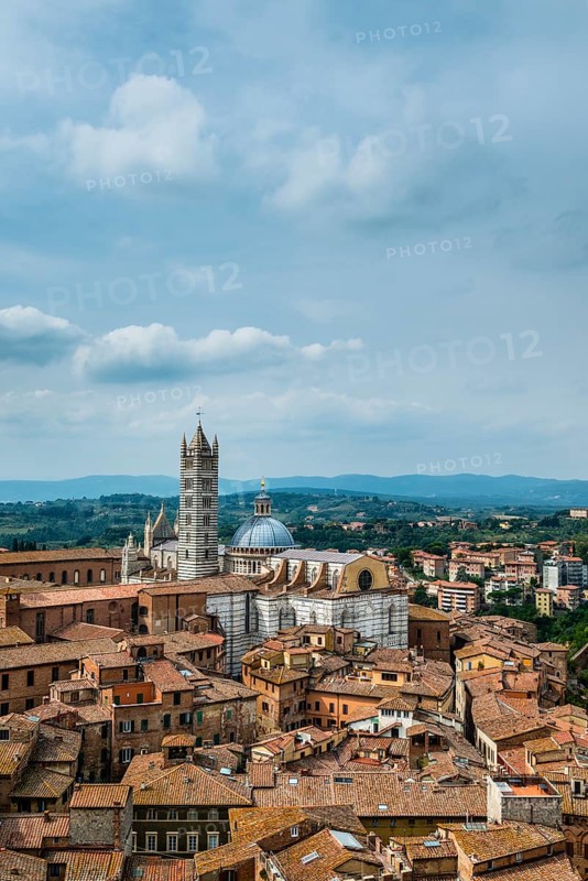 Old town with Siena Cathedra