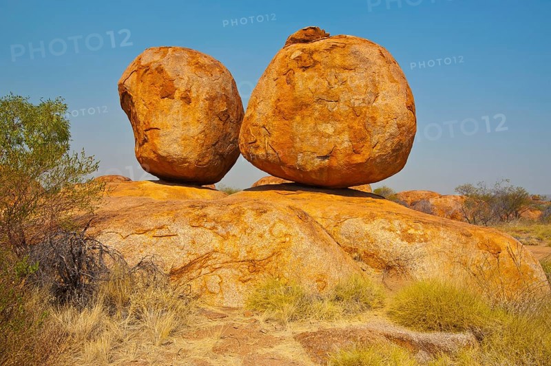 Granite boulders in the Devil's Marbles Conservation Reserve