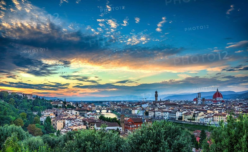 Panoramic view of the city with Florence Cathedral