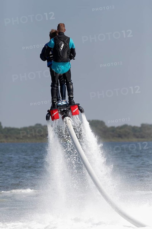 Flyboard show