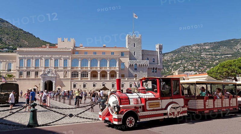 Tourist train