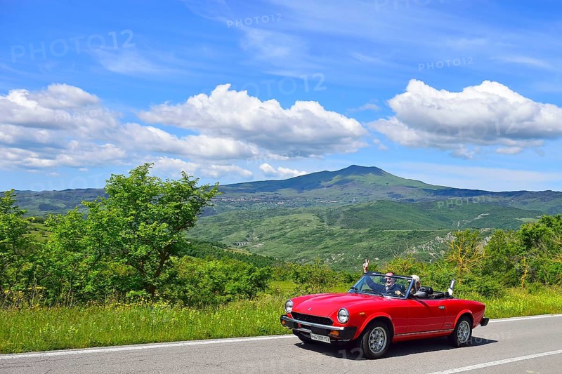 Fiat 124 Spider convertible