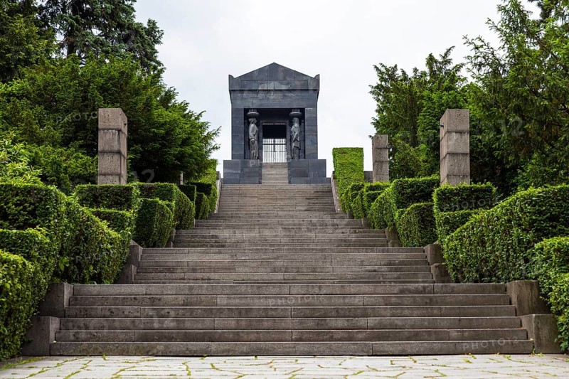 Monument to the Unknown Soldier