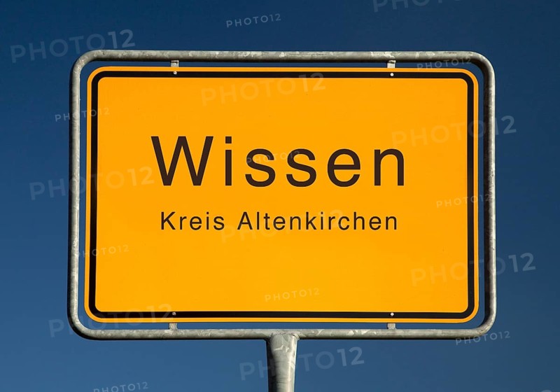 City limits sign