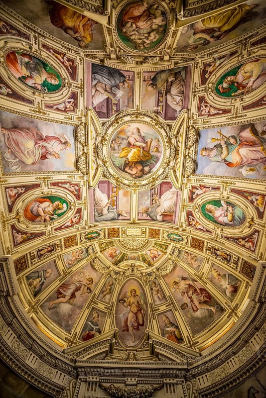 Frescoes in the chapel of St. Peter Martyr and St. Pius V Chapel