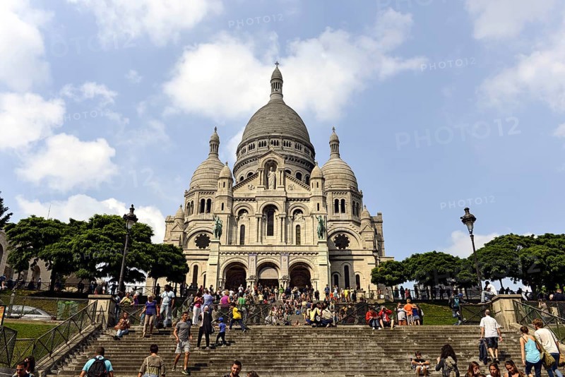 Basilica of the Sacred Heart of Paris or Sacre-Coeur de Montmartre