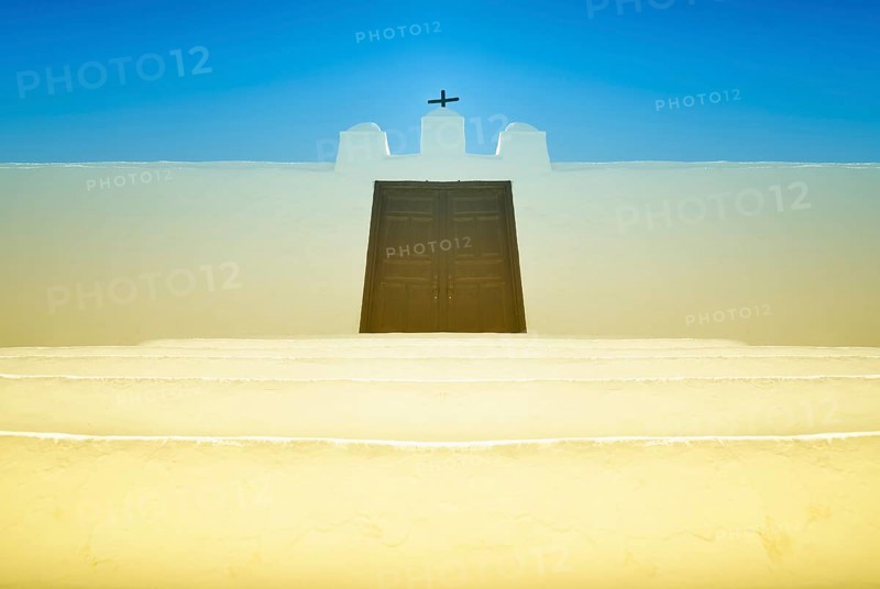 Entrance to a Spanish cemetery with a locked door