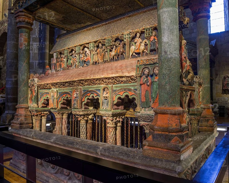 Romanesque tomb of Saint San Vicente in the Basilica de San Vicente