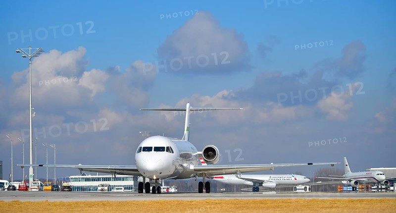 Avanti Air Fokker 100 at Munich's Franz Josef Strauss airport