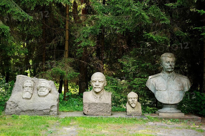 The busts of Engels
