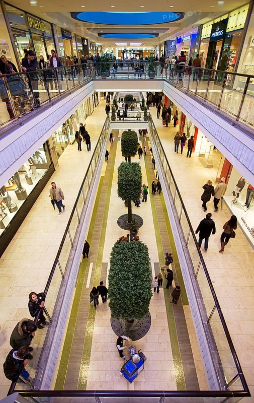 Shopping center Limbeckerplatz Platz