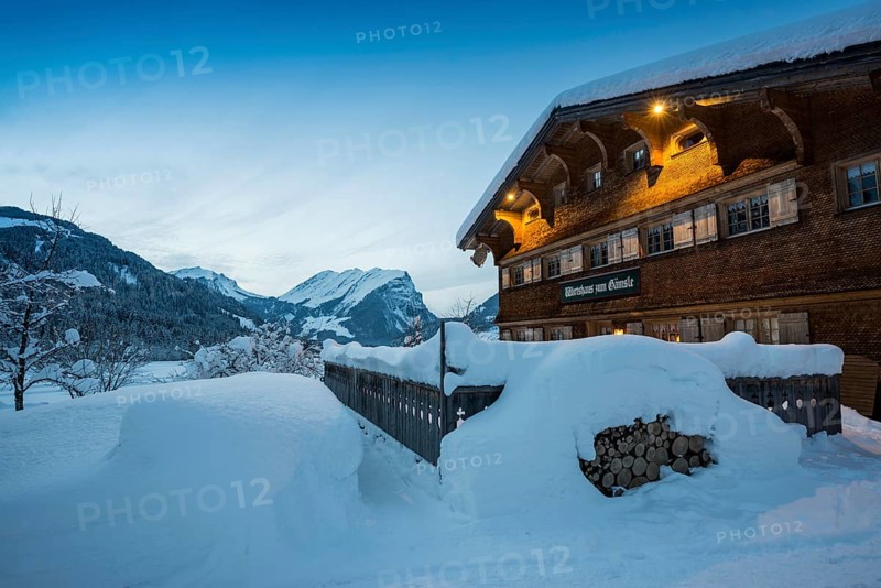 Deep snow-covered guest house Wirtshaus zum Gamsle