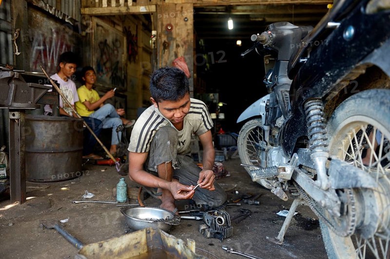 Mechanical workshop for motorcycles