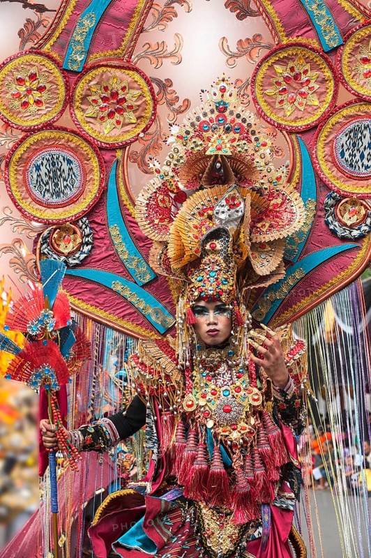 Elaborate costume at the Jember Fashion Festival