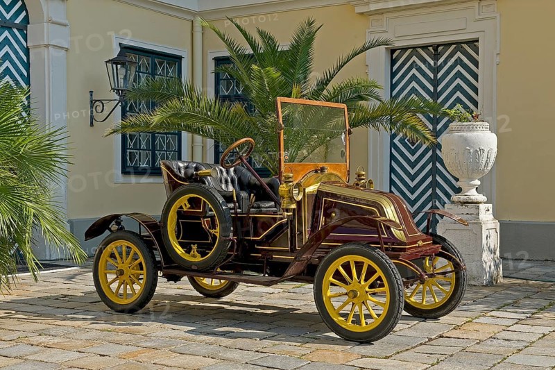 Antique car