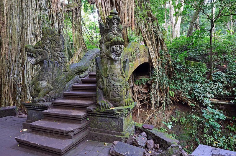 Stairs over the canyon at the Holy Spring Temple