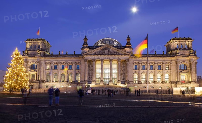Reichstag with Christmas tree