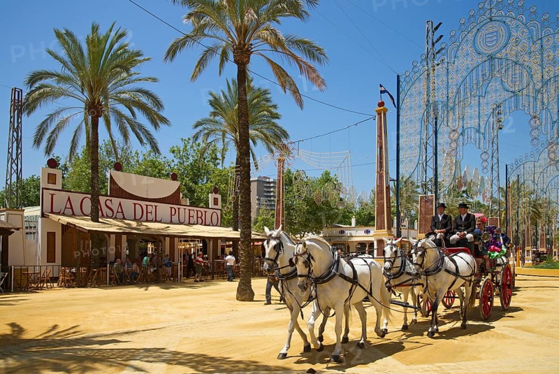 Coach at the Feria del Caballo