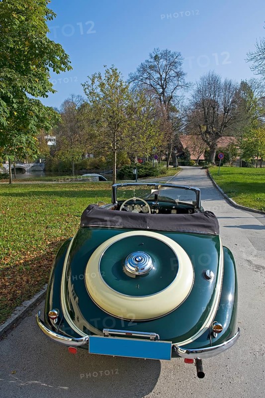 Vintage BMW 327-28