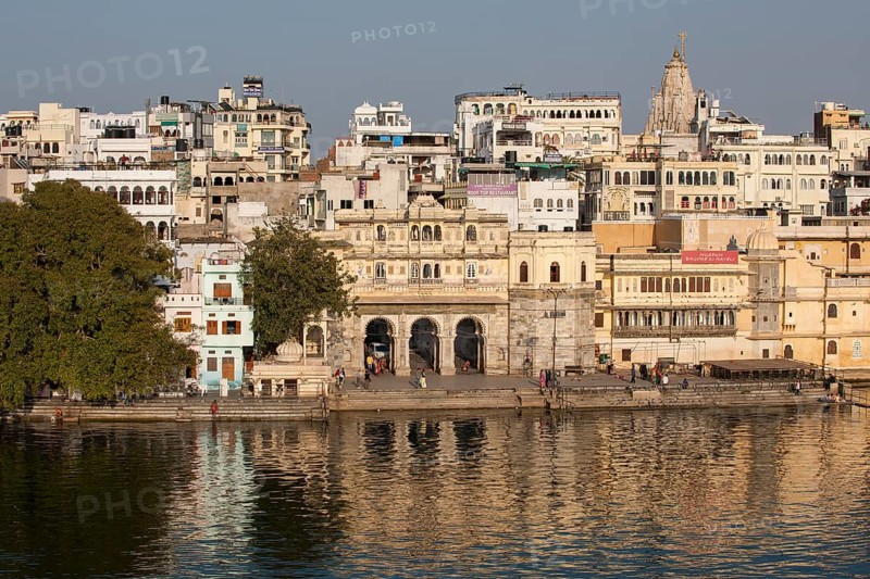 Gate Gangaur Ghat on Lake Pichola with historic centre