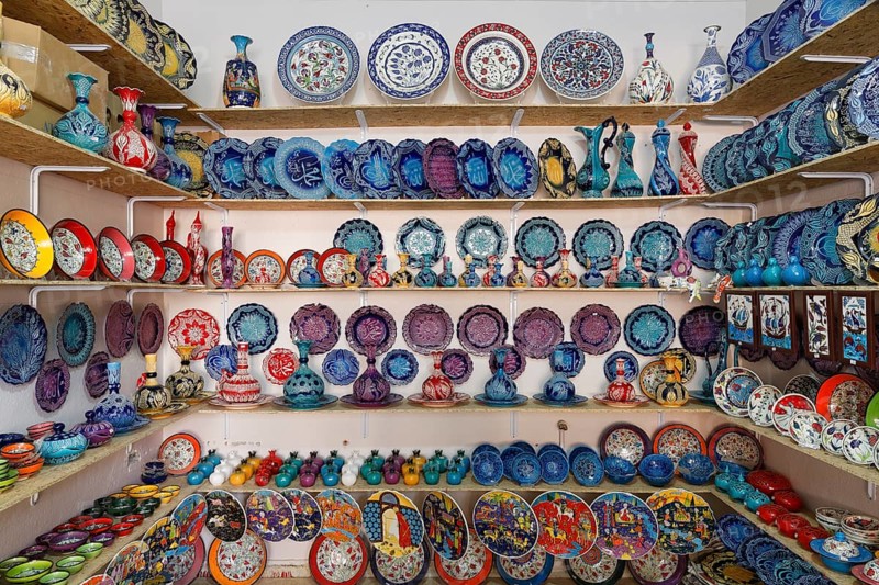Iznik pottery