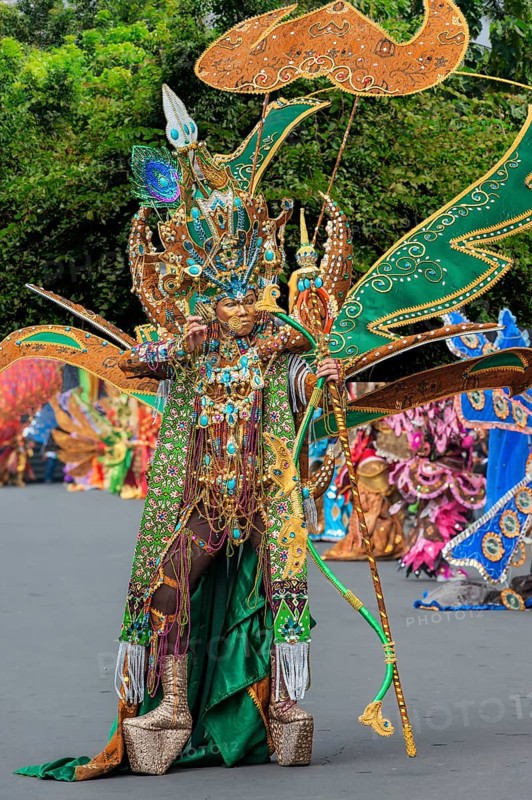 Elaborate costume at the Jember Fashion Festival
