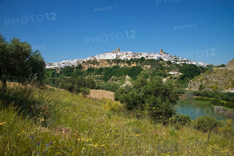 View over the Rio Guadalete on the old town of Arcos de la Frontera