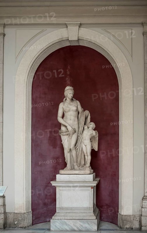 Venus Felix sculpture