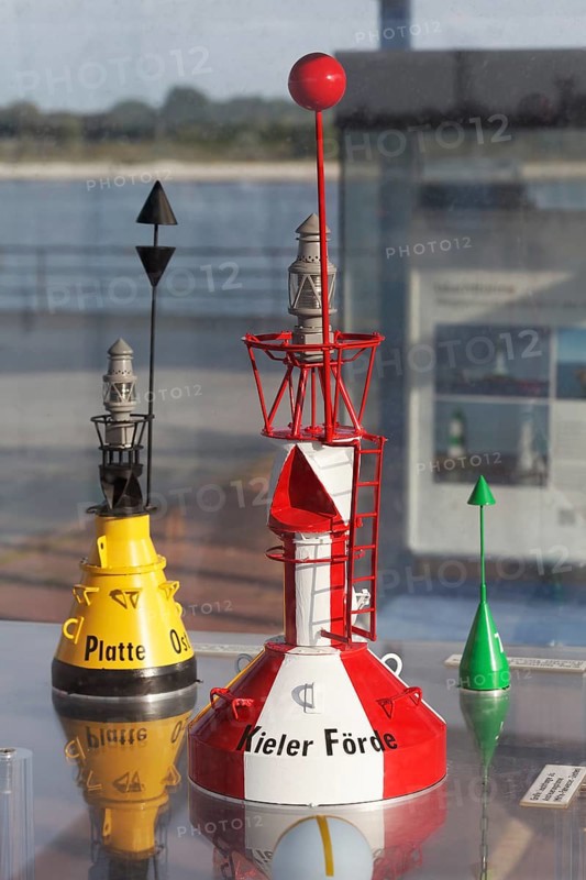 Large light buoy
